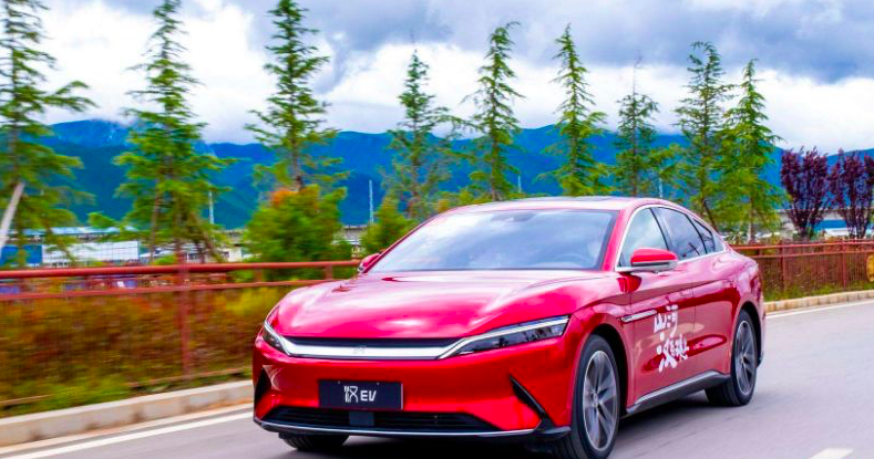 爱游戏官网田径锦标赛，粤西铁骑队与滇池海豚队鏖战，VAR改判成焦点！黑马成最大惊喜的简单介绍