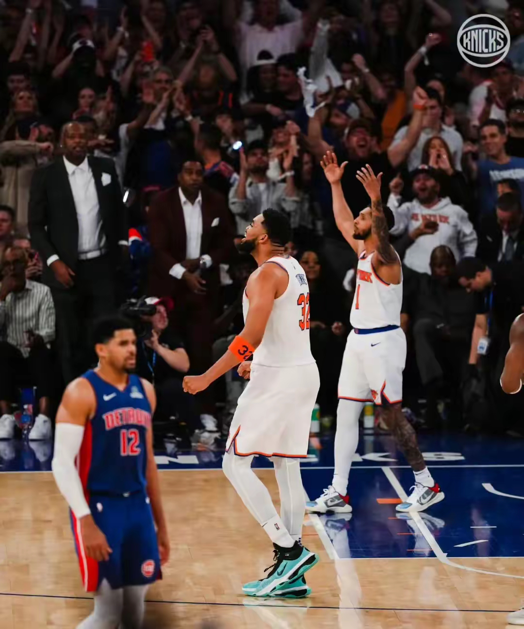 爱游戏体育直播平台包含里程碑夜纽约尼克斯状态回暖；NBA常规赛冲刺阶段刷纪录；目标明确；赛季目标并未改变的词条