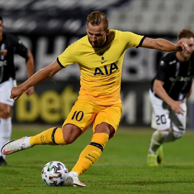 AYX爱游戏官方网站包含窗口期欧超杯焦点战,波尔图迎来里程碑,媒体盛赞,更衣室氛围转暖的词条